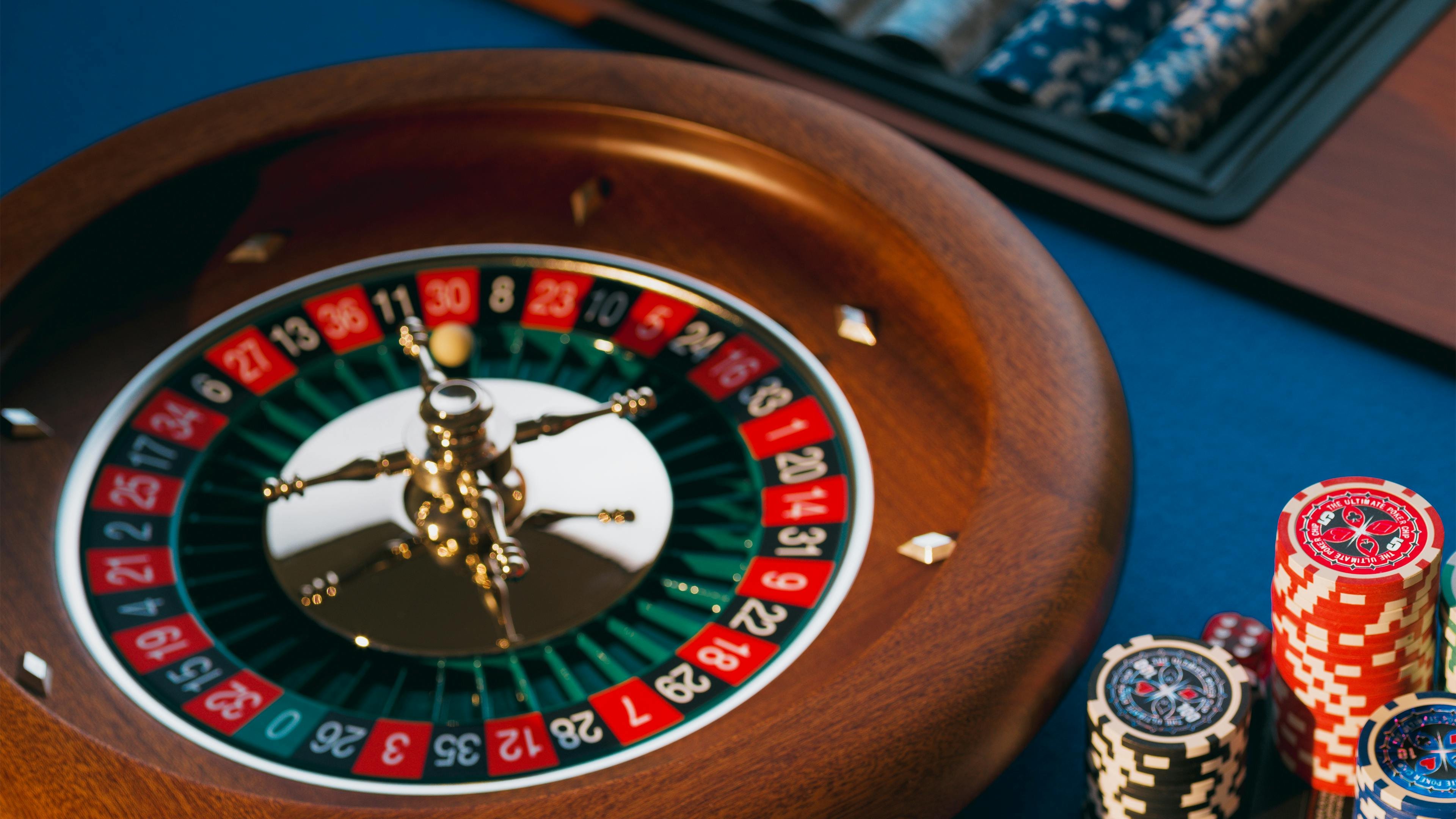 Sury88 Promosi bonus referral ajak teman dan dapatkan komisi seumur hidup